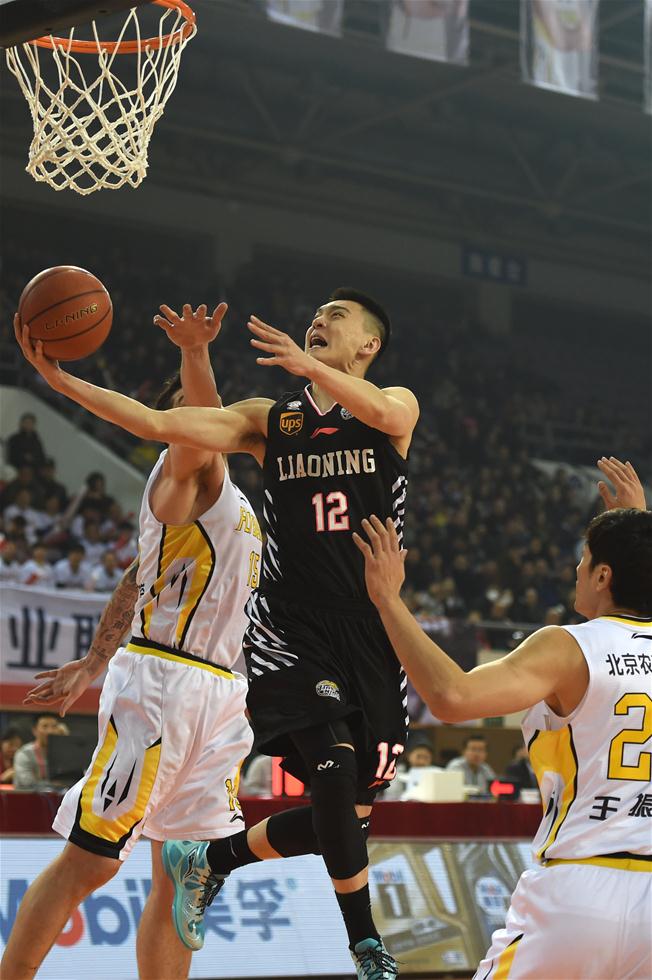 与梅西合作